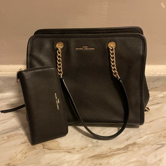 SOLD ✨❤️FINAL SALE🌼The Marc Jacob set - Picture 4 of 16